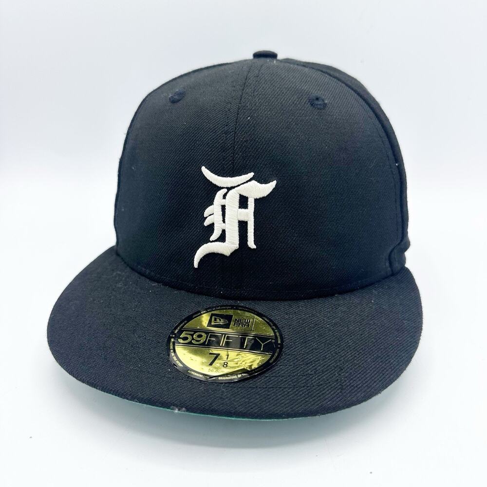 Fear Of God x New Era 100% Wool 59FIFTY Essentials Fitted Hat 7 1/8 Black